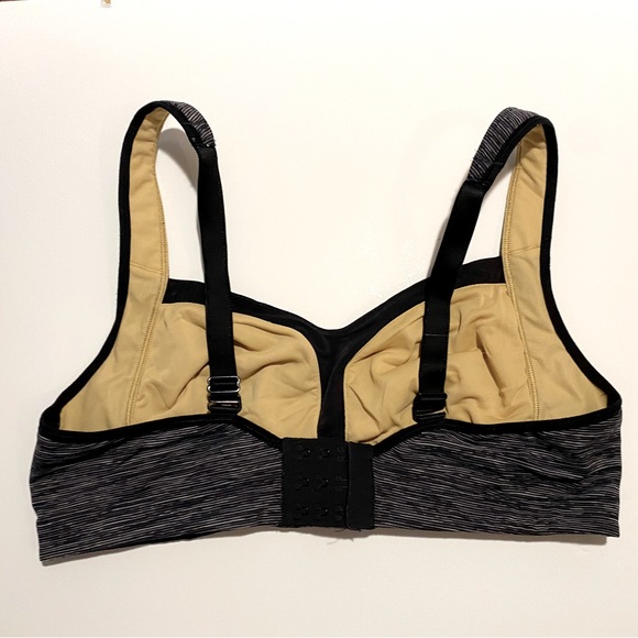 Lululemon Bra Size 12 - Picture 3 of 3